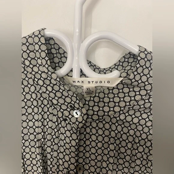 Pants Romper - Picture 2 of 3